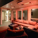 Апартаменты Cozy In With Wifi Fister